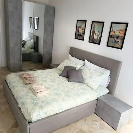 Grey * 威尼斯