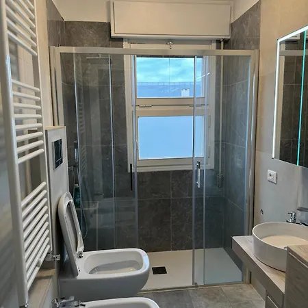 Apartment Grey Venice