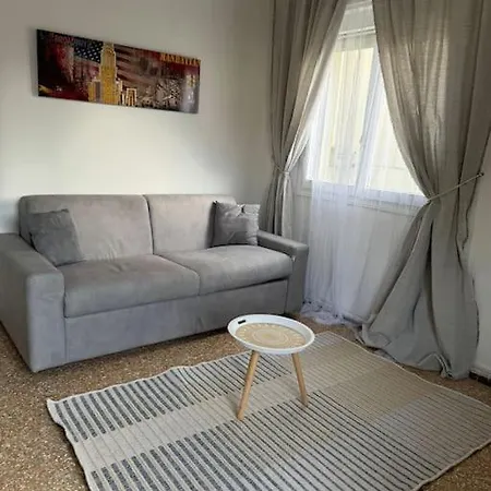 Grey Apartment Venice